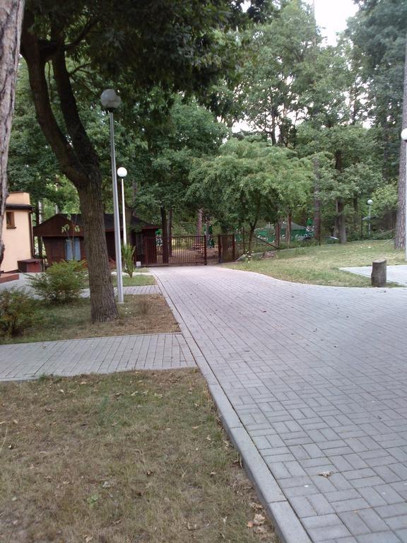 Hôtel Osrodek Wypoczynkowy Forest à Lublin Extérieur photo